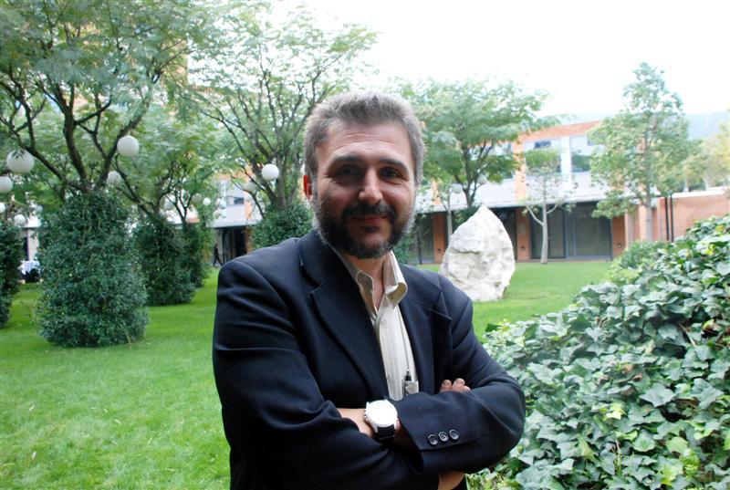 Comunicatur TV entrevista a Oscar Casanovas, experto en Derecho Turístico y profesor titular de CETT-UB 